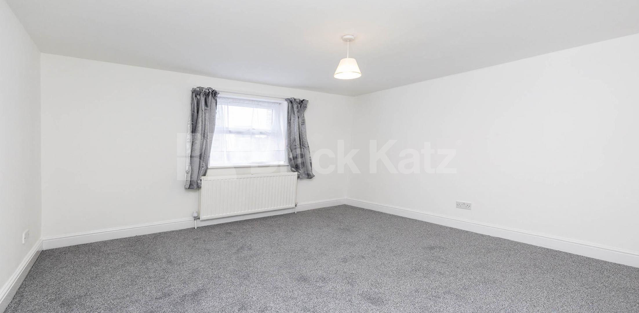 Newly refurbished one bed within a large victorian house in Maida Vale.  Sutherland Avenue, Maida Vale